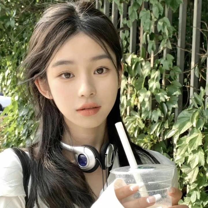 超模之女又出大瓜：隐私外泄，人设崩塌，一个月